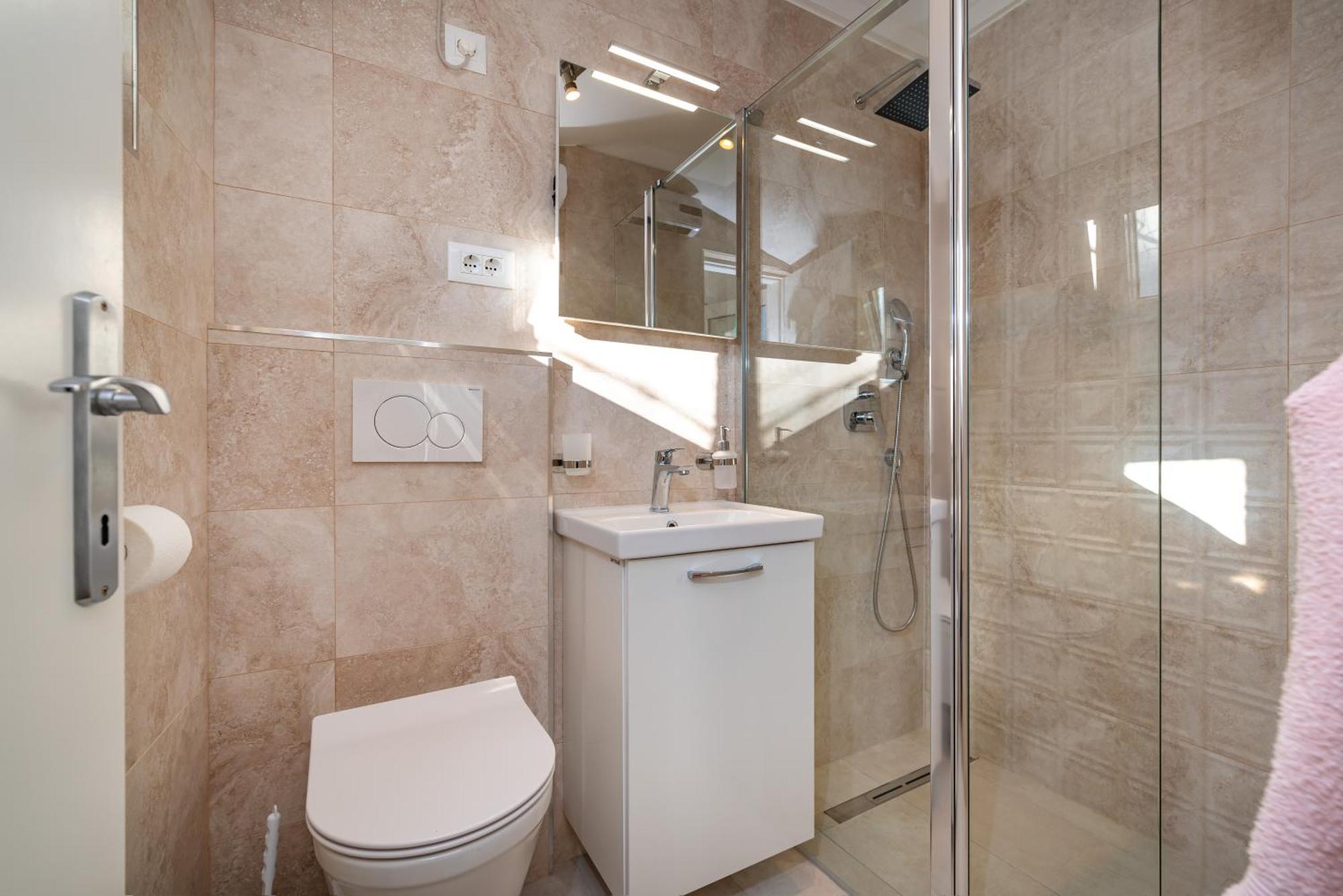 Mediterranean Terrace Apartment With Bikes & Sup Skradin Exterior foto
